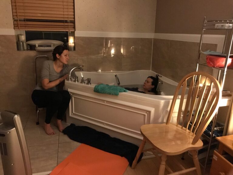 hannah and Alona 768x576