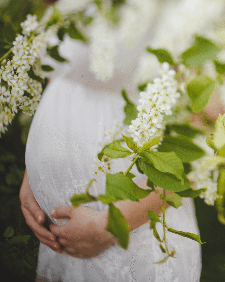 Pregnant belly2 768x960